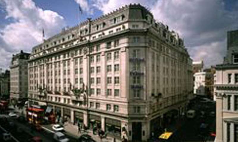 Strand Palace Hotel Londen Buitenkant foto